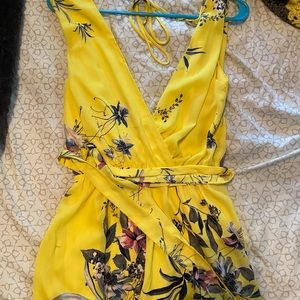 ✨✨ yellow boutique romper